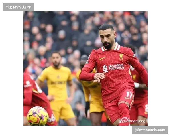 英超前场逼抢强度提升 各队通过高位压迫制造进攻机会